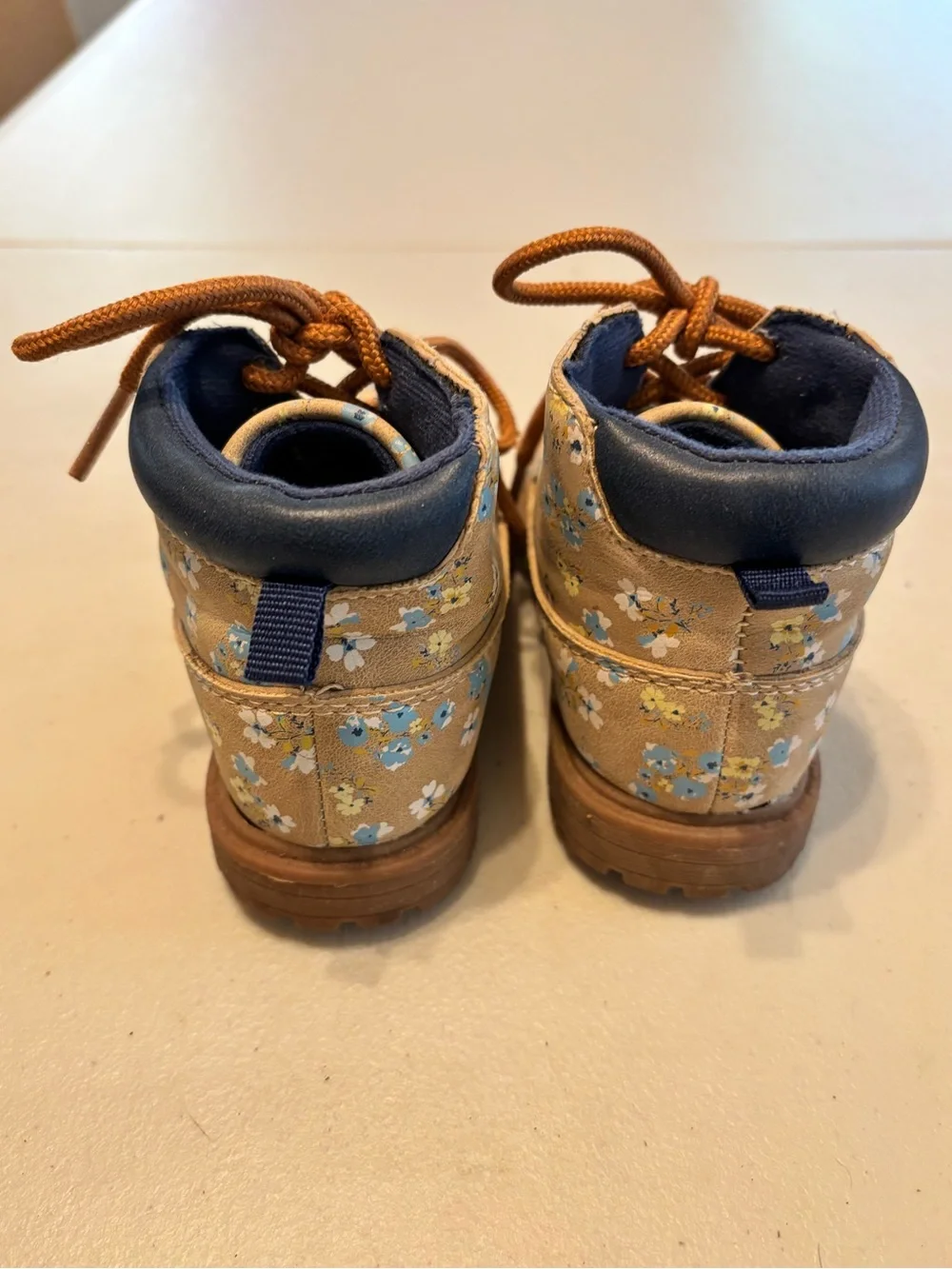 OshKosh B'gosh Tan Floral Lace-Up Kids Boots 6